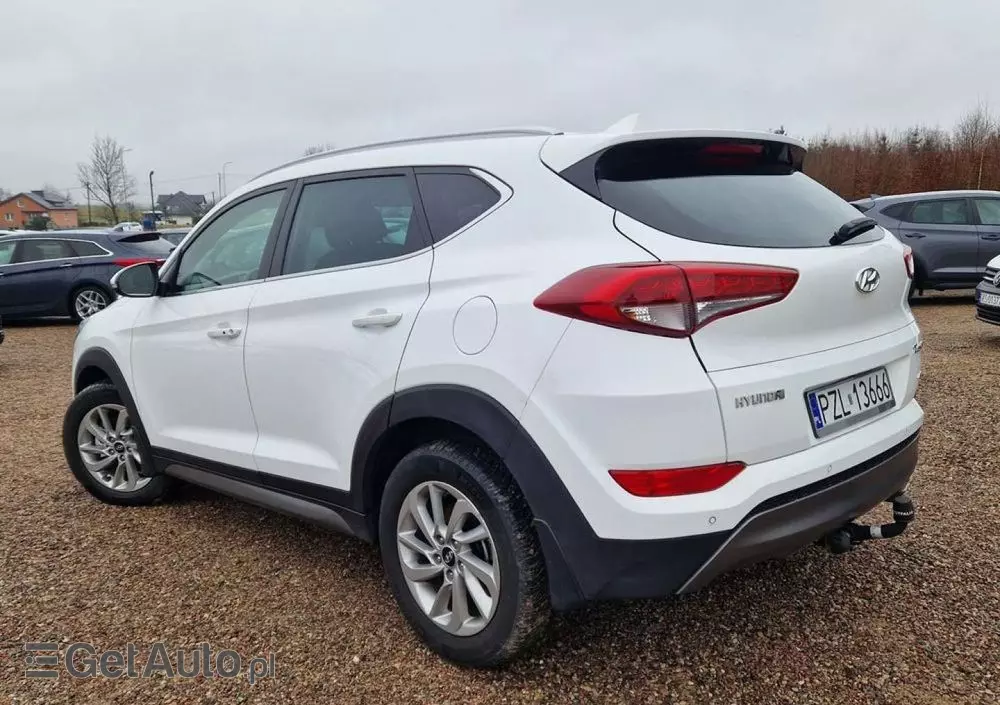 HYUNDAI Tucson 