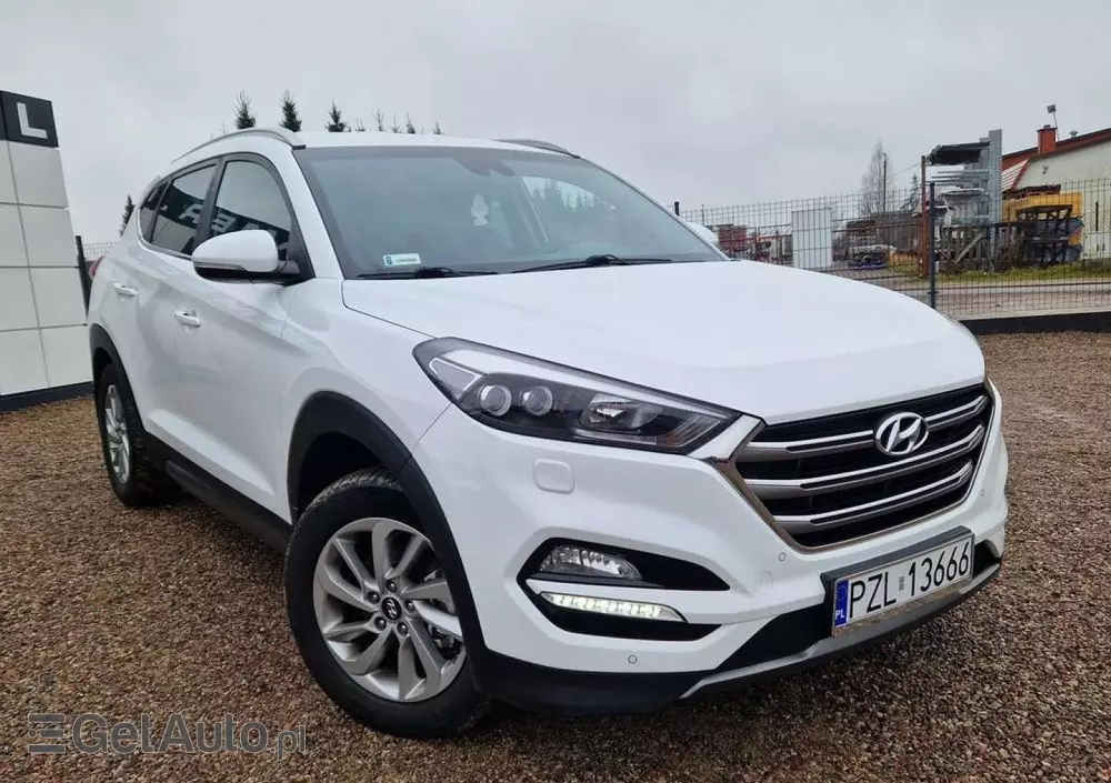 HYUNDAI Tucson 