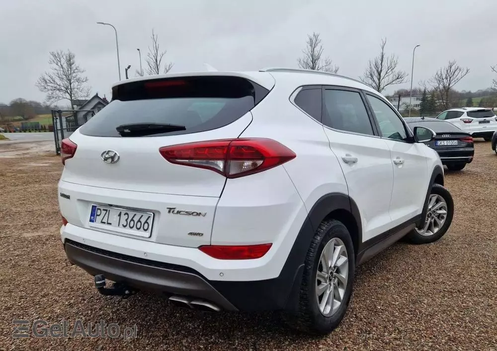 HYUNDAI Tucson 