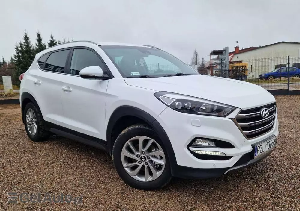 HYUNDAI Tucson 