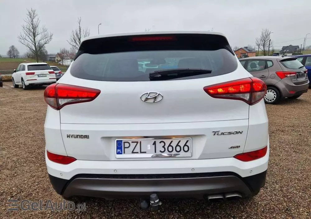 HYUNDAI Tucson 