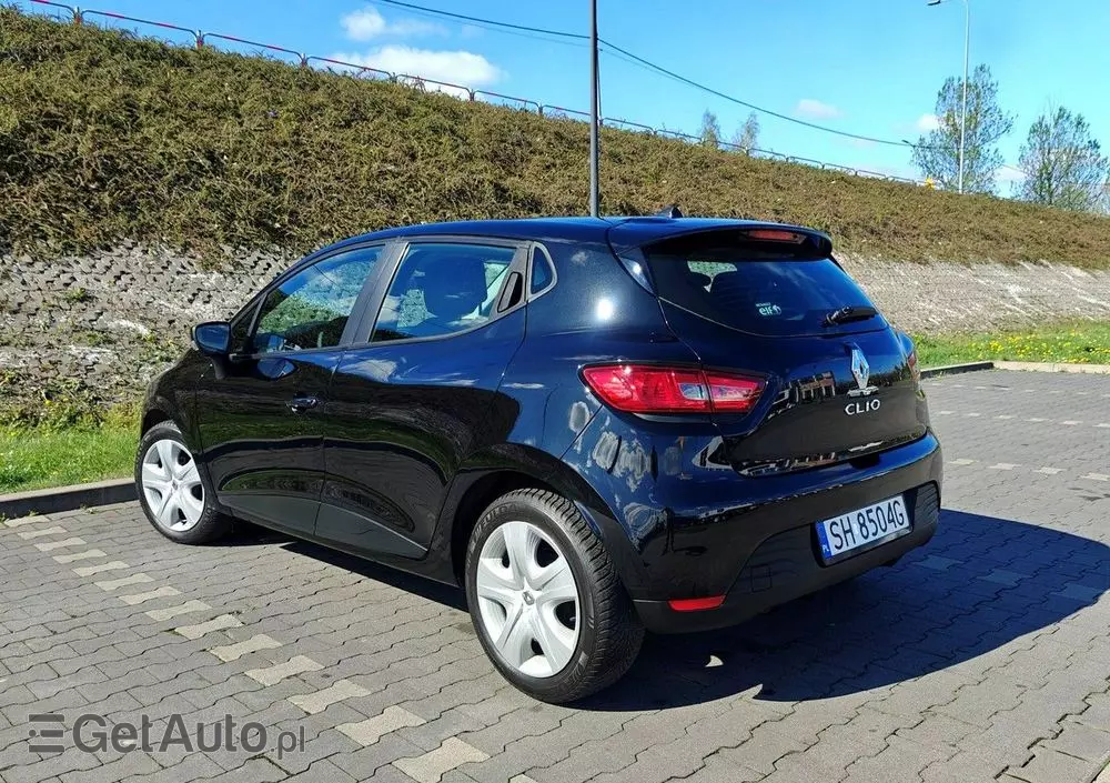 RENAULT Clio 1.2 16V 75 LIMITED