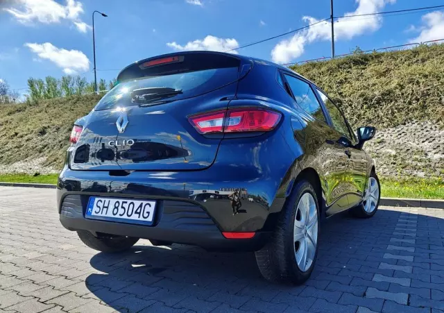RENAULT Clio 1.2 16V 75 LIMITED