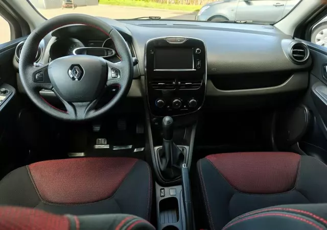 RENAULT Clio 1.2 16V 75 LIMITED