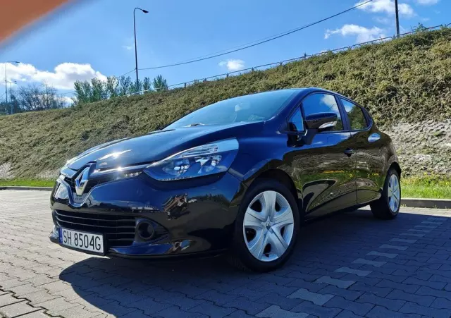 RENAULT Clio 1.2 16V 75 LIMITED