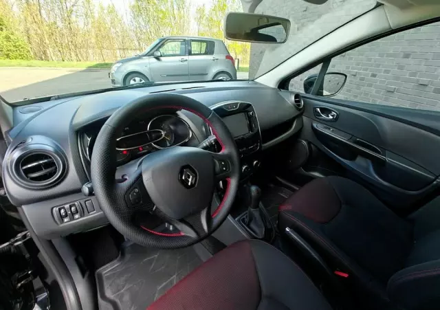 RENAULT Clio 1.2 16V 75 LIMITED