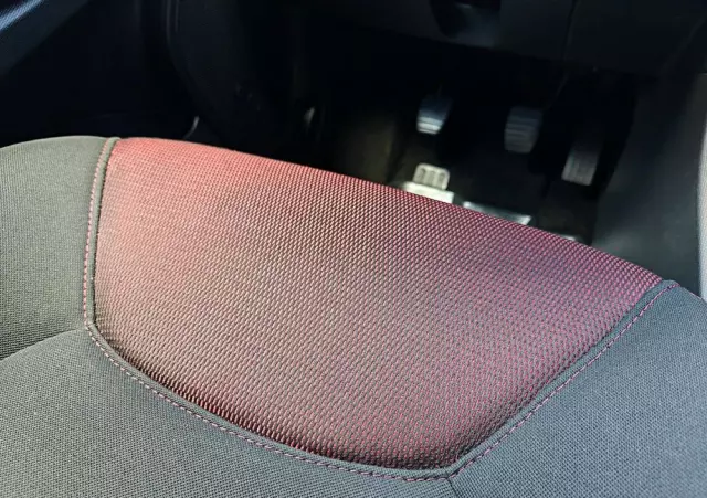 RENAULT Clio 1.2 16V 75 LIMITED