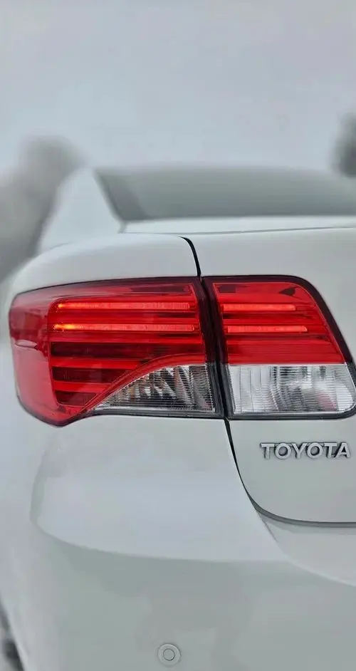 TOYOTA Avensis 