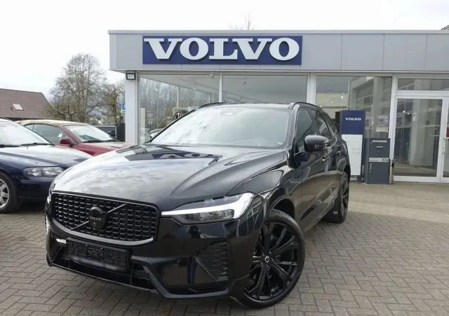 VOLVO XC 60 B5 B AWD Plus Black Edition