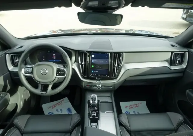 VOLVO XC 60 B5 B AWD Plus Black Edition