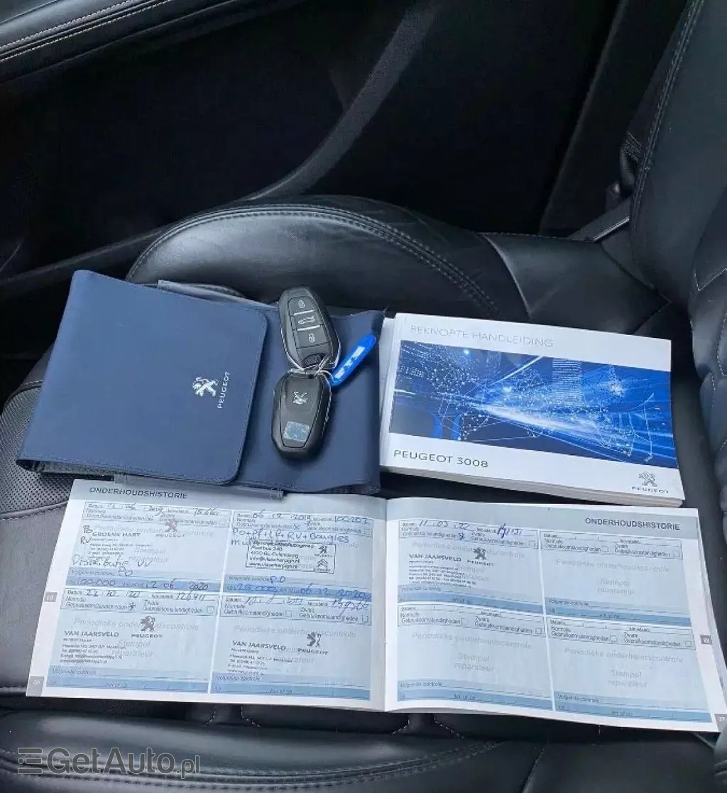 PEUGEOT 3008 