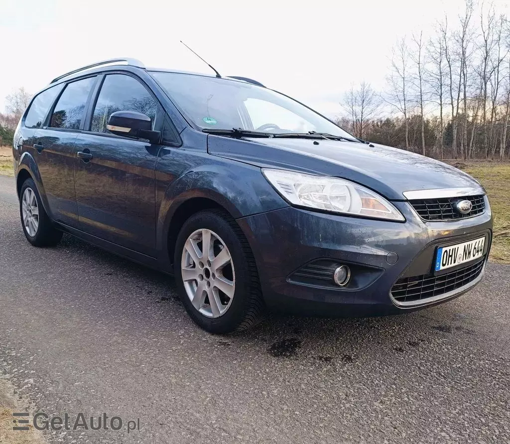 FORD Focus 1.6 Duratec 16V (100 KM) MT
