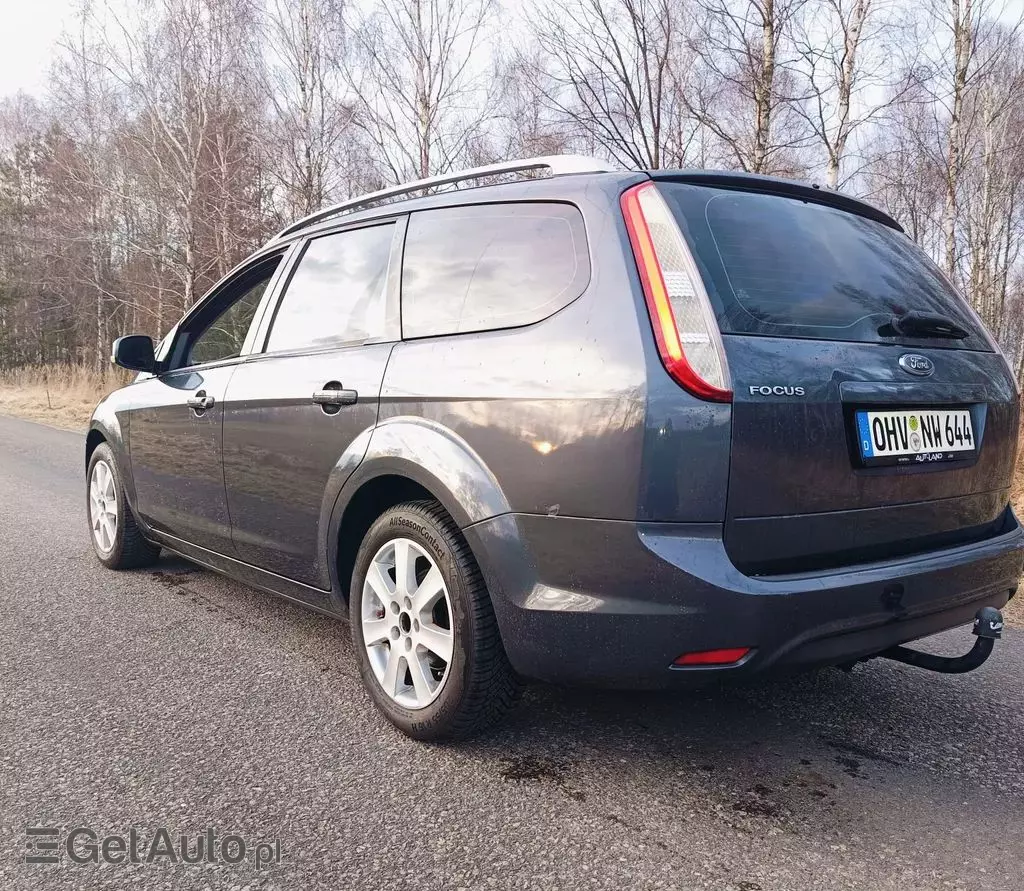 FORD Focus 1.6 Duratec 16V (100 KM) MT