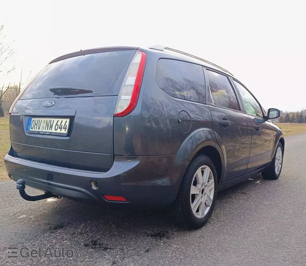 FORD Focus 1.6 Duratec 16V (100 KM) MT