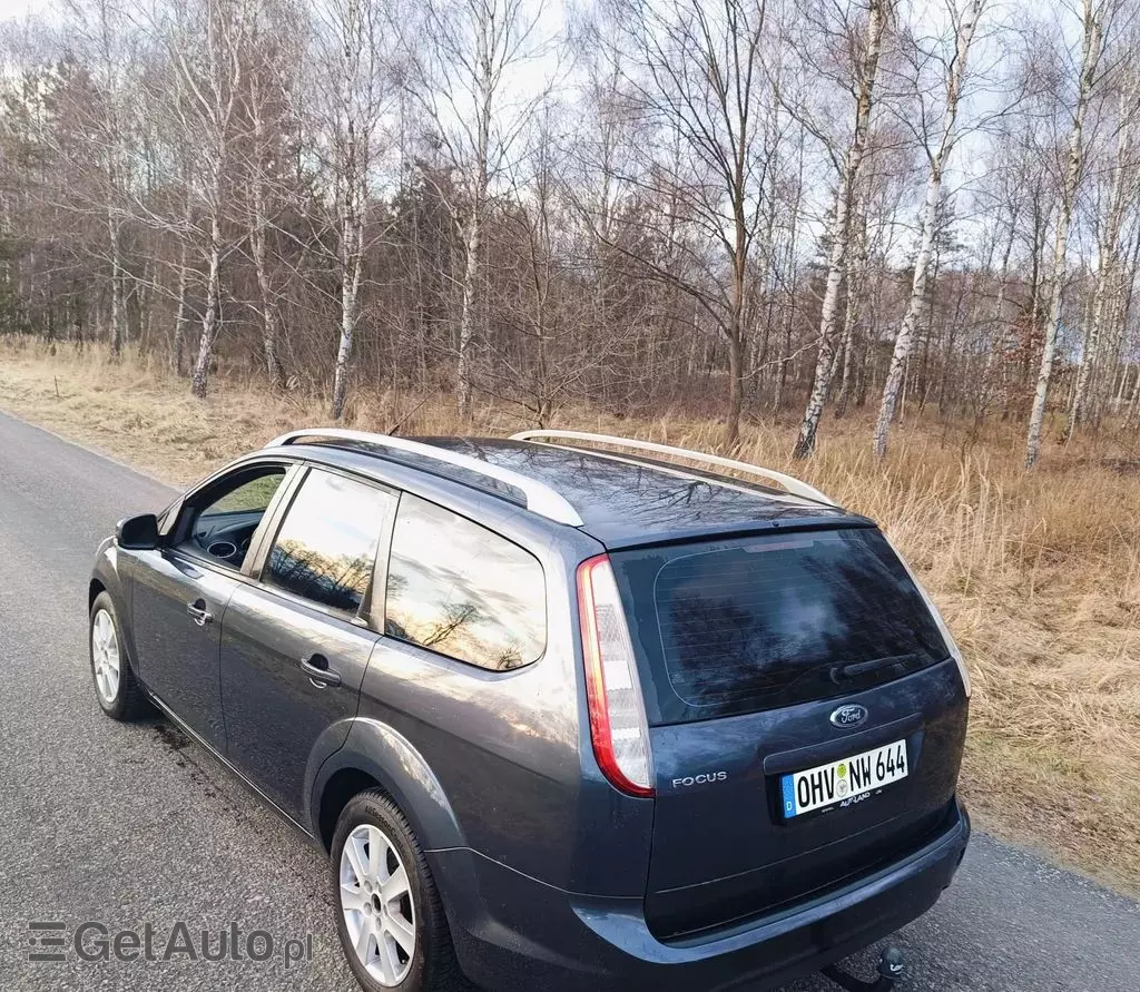 FORD Focus 1.6 Duratec 16V (100 KM) MT