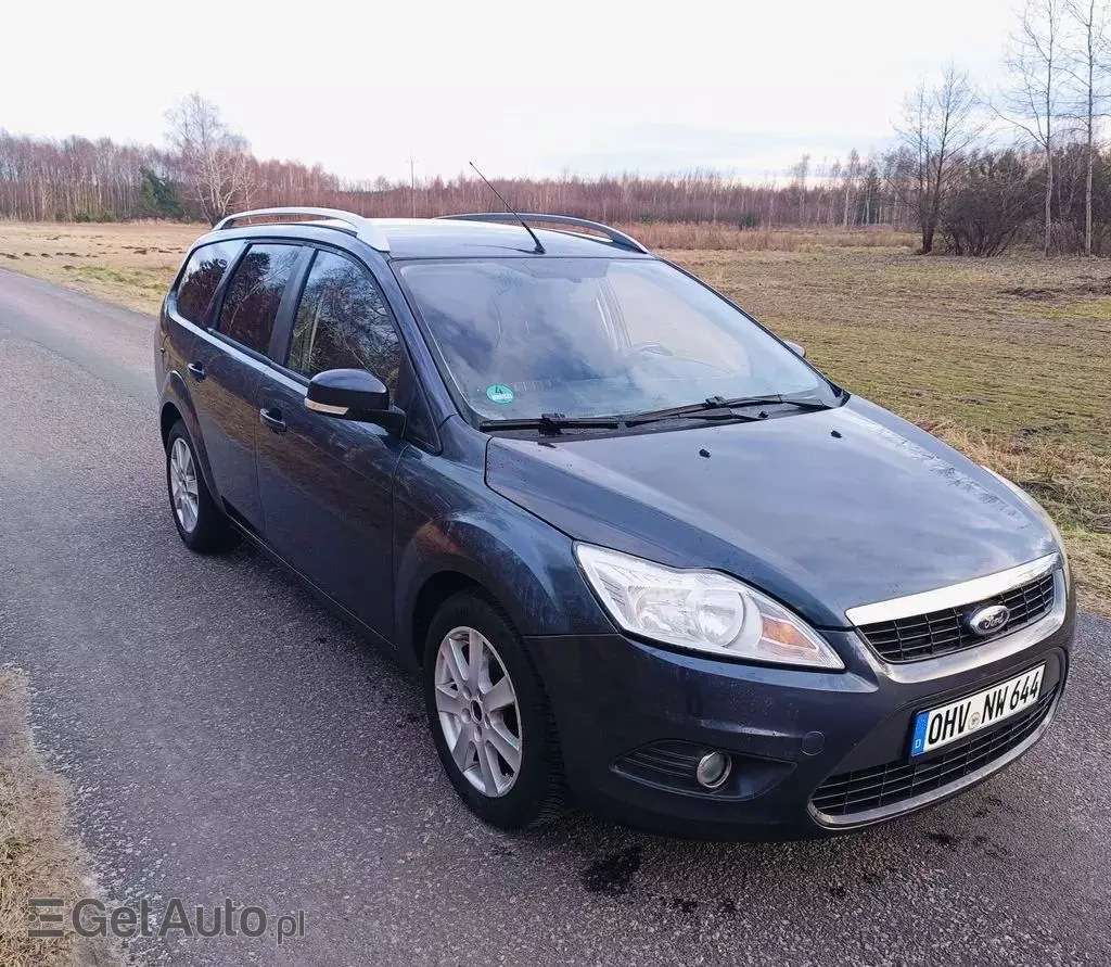FORD Focus 1.6 Duratec 16V (100 KM) MT