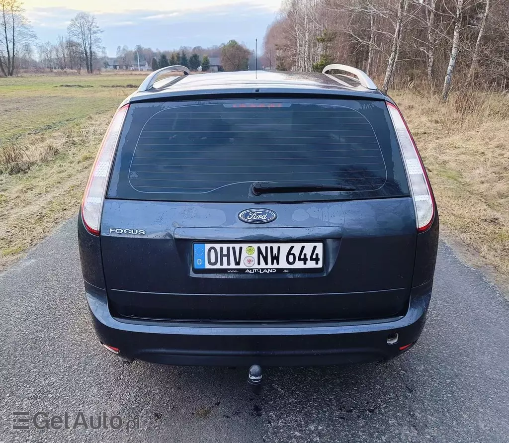 FORD Focus 1.6 Duratec 16V (100 KM) MT