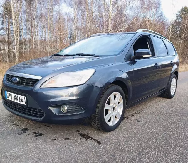 FORD Focus 1.6 Duratec 16V (100 KM) MT