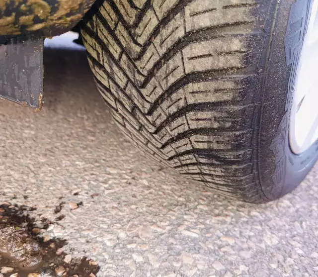 FORD Focus 1.6 Duratec 16V (100 KM) MT