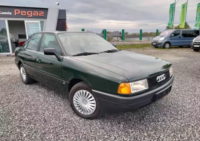 AUDI 80 