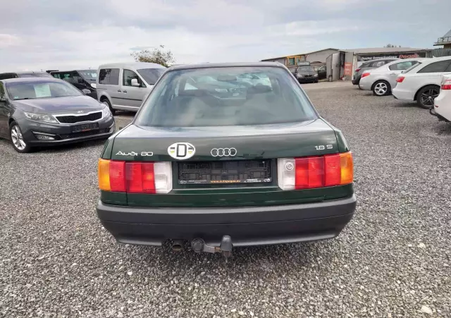 AUDI 80 