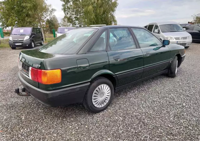 AUDI 80 