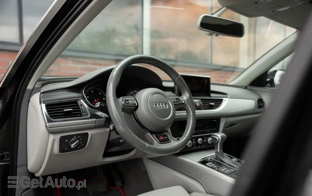 AUDI A6 Avant 2.0 TDI DPF multitronic