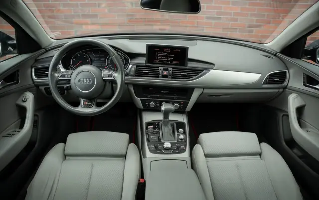 AUDI A6 Avant 2.0 TDI DPF multitronic