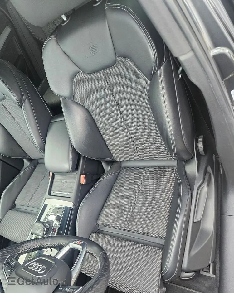 AUDI Q5 45 TFSI quattro S tronic S line