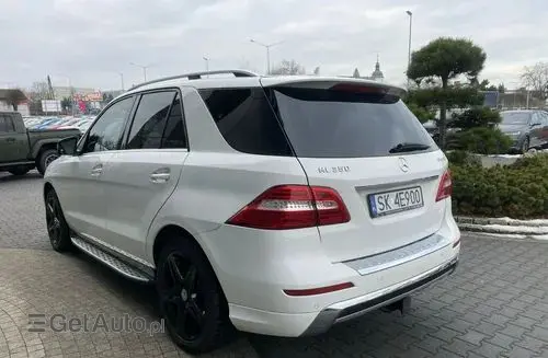 MERCEDES-BENZ ML 