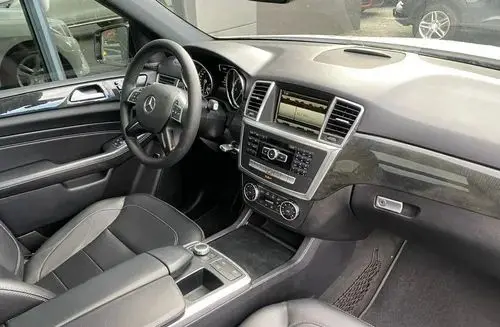 MERCEDES-BENZ ML 