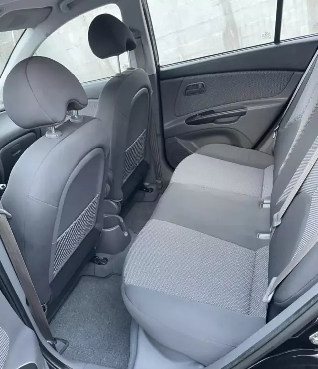 KIA Rio 1.4 i 16V (97 KM)