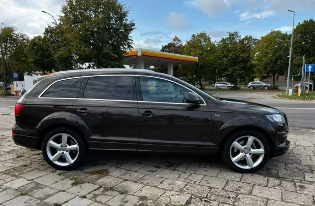 AUDI Q7 4.2 TDI V8 (340 KM) quattro Tiptronic