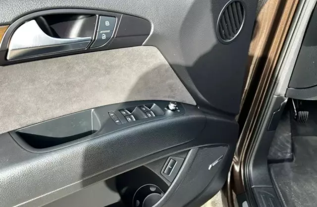 AUDI Q7 4.2 TDI V8 (340 KM) quattro Tiptronic