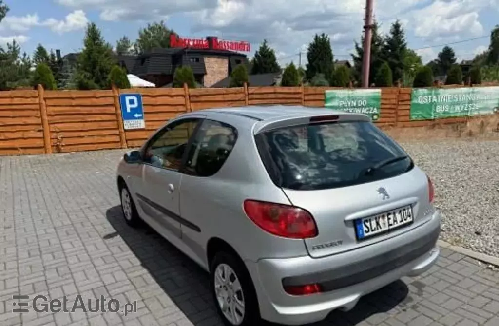 PEUGEOT 206 