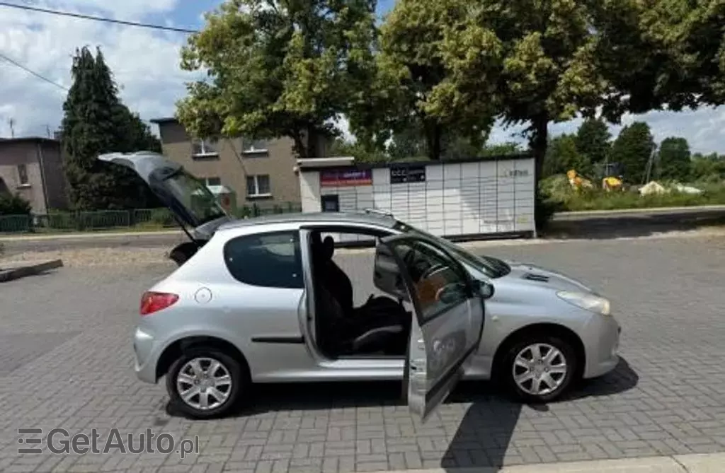 PEUGEOT 206 
