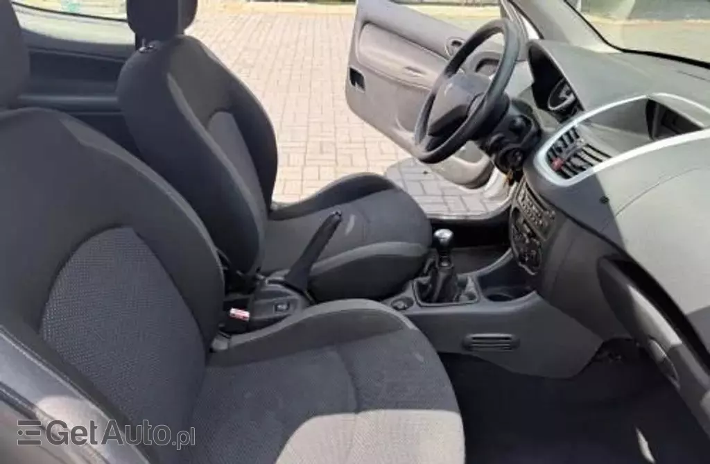 PEUGEOT 206 