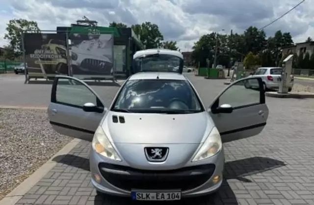 PEUGEOT 206 