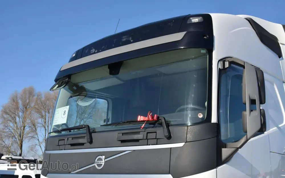 VOLVO FH500 / I-SAVE / EURO 6 / KLIMATYZACJA POSTOJOWA / ACC / LEDY / 2 ZBIORNIKI / FULL SPILERY / SERWISOWANY / SPROWADZONY 