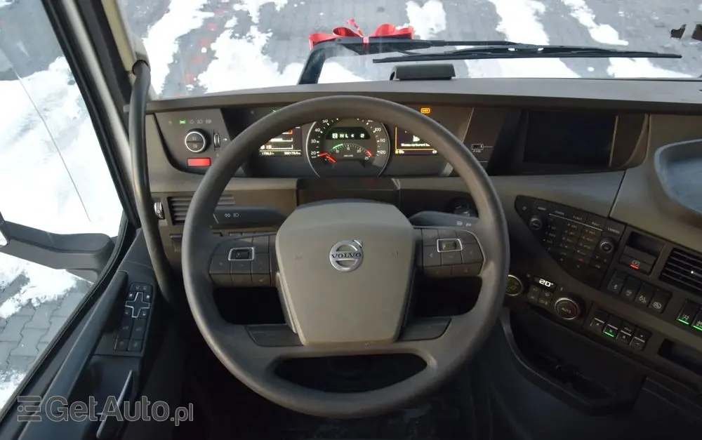 VOLVO FH500 / I-SAVE / EURO 6 / KLIMATYZACJA POSTOJOWA / ACC / LEDY / 2 ZBIORNIKI / FULL SPILERY / SERWISOWANY / SPROWADZONY 