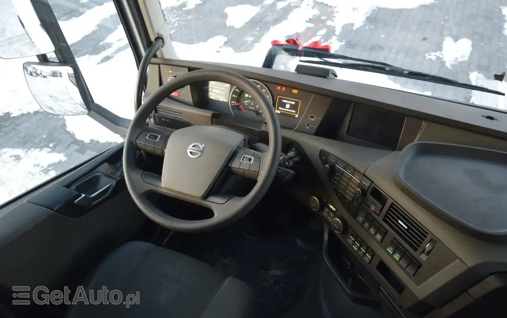 VOLVO FH500 / I-SAVE / EURO 6 / KLIMATYZACJA POSTOJOWA / ACC / LEDY / 2 ZBIORNIKI / FULL SPILERY / SERWISOWANY / SPROWADZONY 