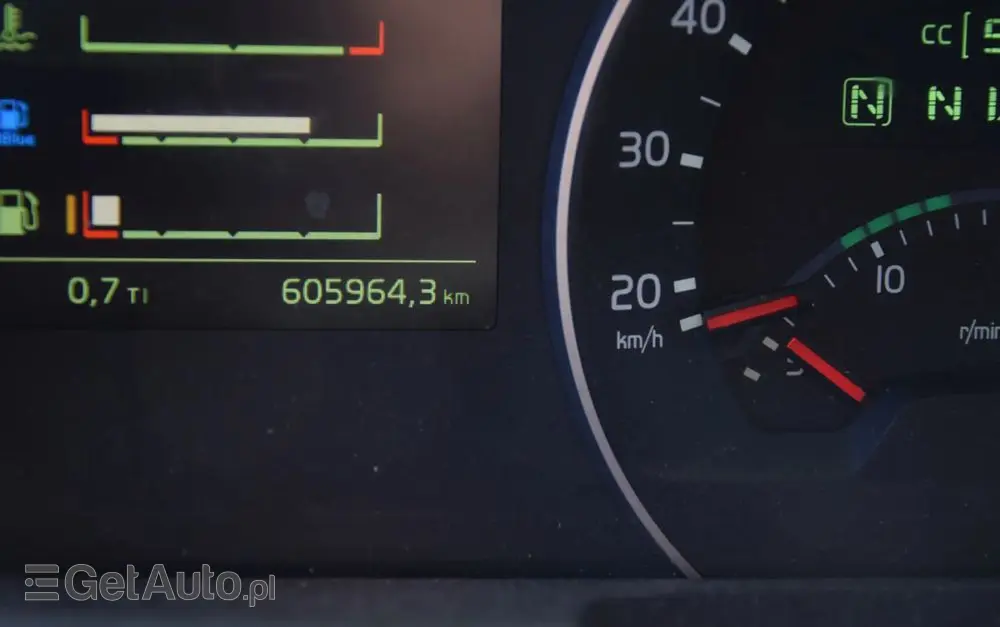 VOLVO FH500 / I-SAVE / EURO 6 / KLIMATYZACJA POSTOJOWA / ACC / LEDY / 2 ZBIORNIKI / FULL SPILERY / SERWISOWANY / SPROWADZONY 