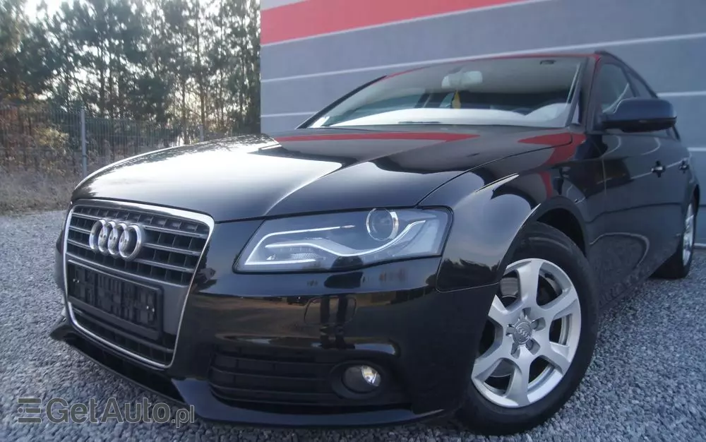 AUDI A4 Avant 2.0 TDI e DPF S line Sportpaket