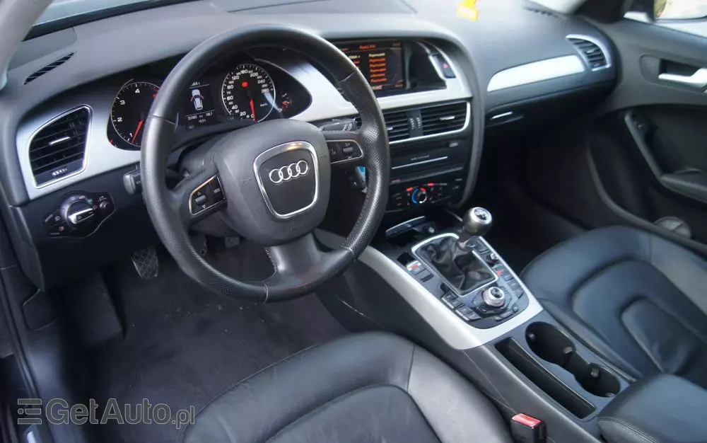 AUDI A4 Avant 2.0 TDI e DPF S line Sportpaket