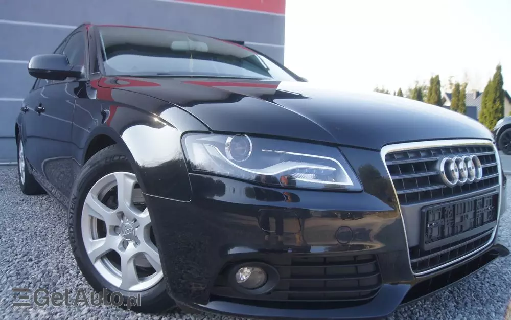 AUDI A4 Avant 2.0 TDI e DPF S line Sportpaket