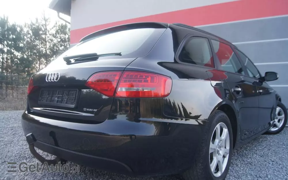 AUDI A4 Avant 2.0 TDI e DPF S line Sportpaket