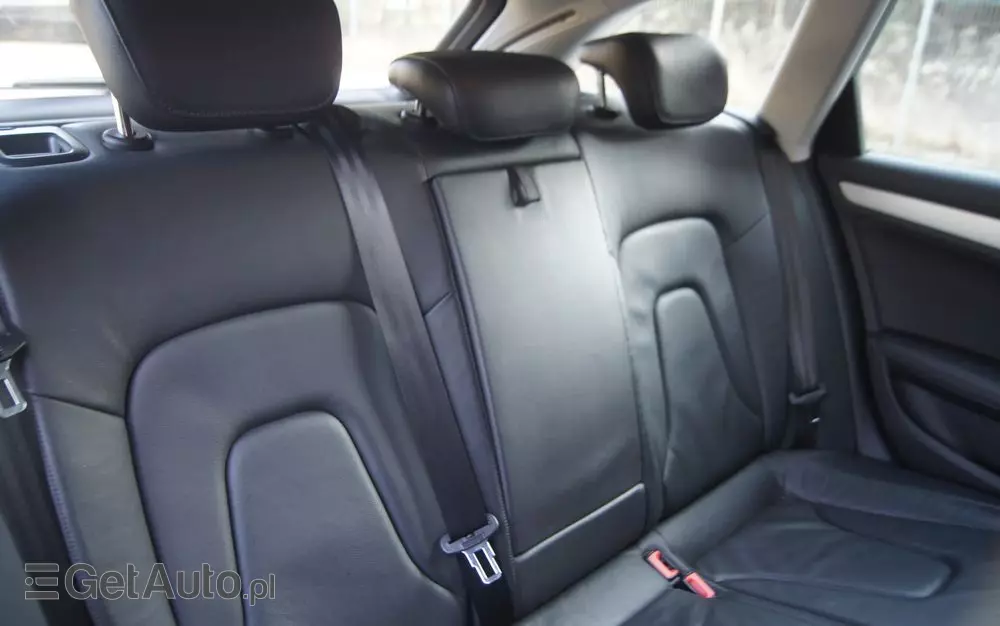 AUDI A4 Avant 2.0 TDI e DPF S line Sportpaket