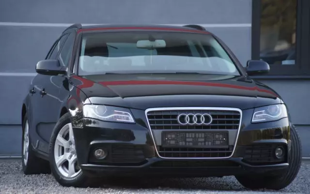 AUDI A4 Avant 2.0 TDI e DPF S line Sportpaket