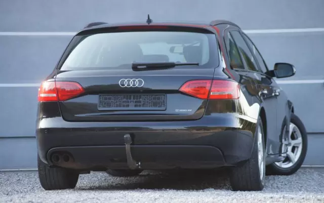 AUDI A4 Avant 2.0 TDI e DPF S line Sportpaket