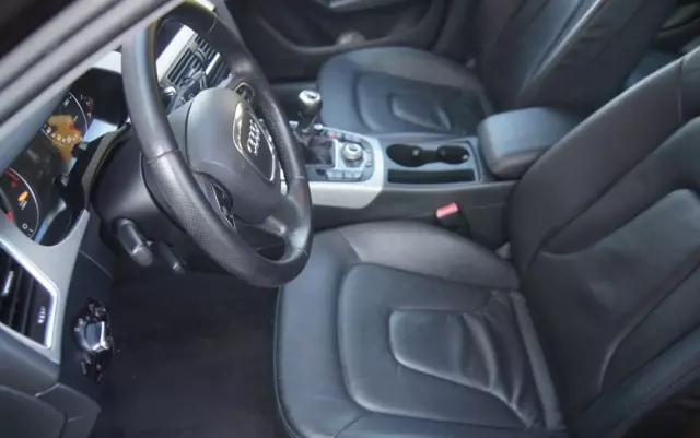 AUDI A4 Avant 2.0 TDI e DPF S line Sportpaket